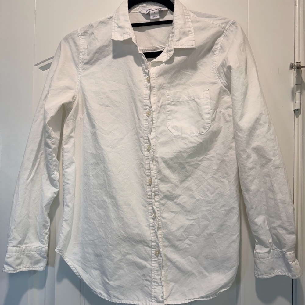 Old Navy White Casual Button Down Shirt